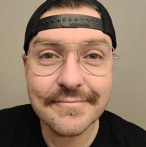 Meet your Posher, Wes